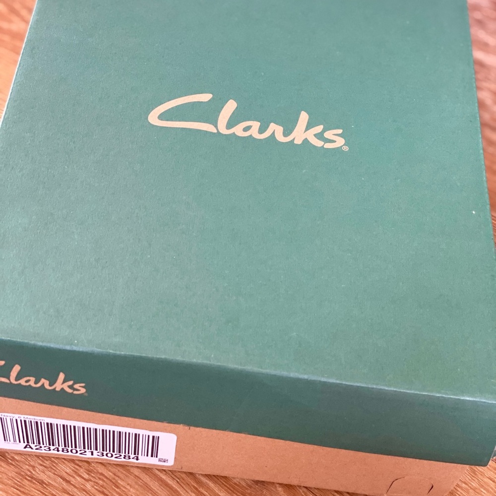 CLARKS NWT NAVY BOOTIES - Picture 5 of 5